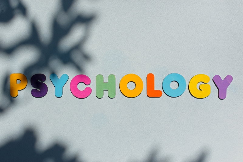 logo psychology